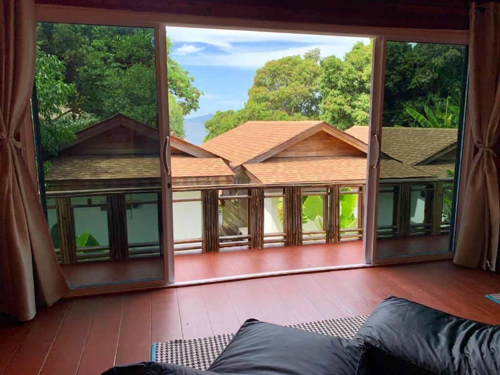 Pitiusas Beach Resort Koh Lipe Exterior foto